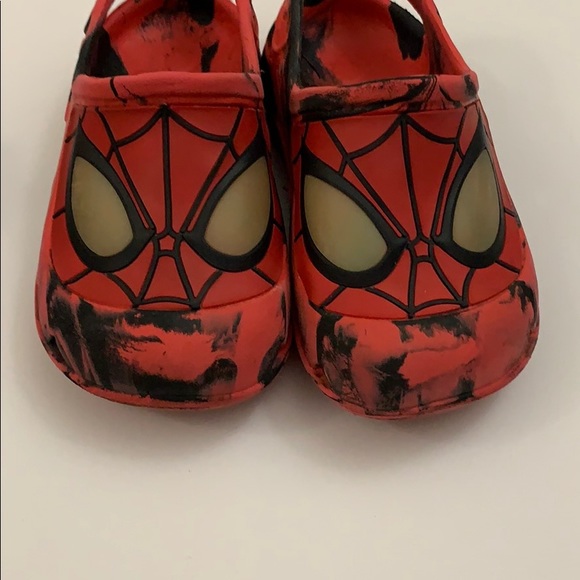 ✨Spider Man/Blue Children’s Crocs✨ - Picture 4 of 4